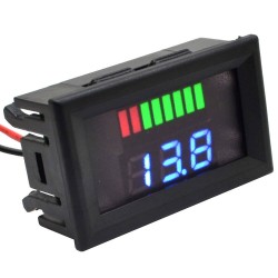 Voltmetru digital cu leduri albastre si indicator, 12 V, 3 digit, 2 fire, carcasa